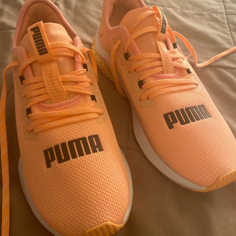 Puma size 9.5 running shoes